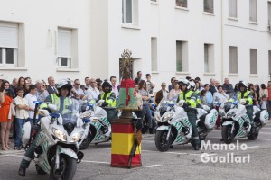 Grupo motorizado de la Guardia Civil ante la Virgen del Pilar. Foto de Manolo Guallart.
