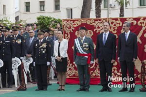 Autoridades civiles y militares valencianas en la festividad de la Virgen del Pilar. Foto de Manolo Guallart.