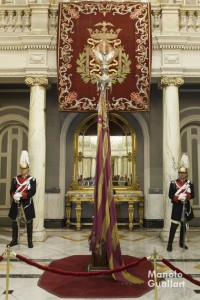 Real Senyera en el Salón de Cristal del Ayuntamiento de Valencia. Foto de Manolo Guallart.