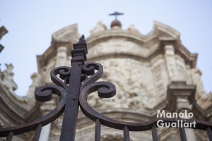 Detalle de la Puerta de los Hierros de la Catedral de Valencia. Foto de Manolo Guallart.