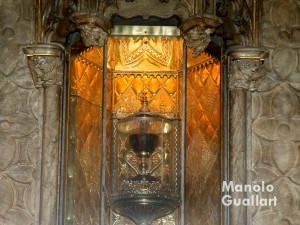 El Santo Cáliz que se venera en su capilla de la Catedral de Valencia. Foto de Manolo Guallart.