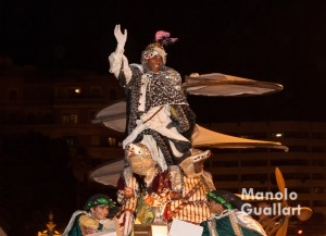 El rey Baltasar en la cabalgata de Valencia. Foto de Manolo Guallart.