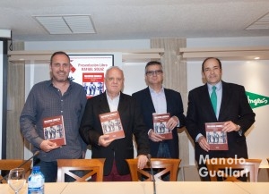Presentación del libro !Valencia Canalla" de Rafael Solaz en El Corte Inglés. Foto de Manolo Guallart.