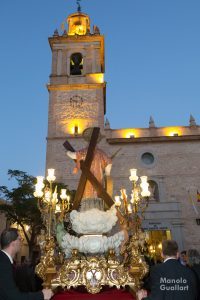 La imagen original de San Vicente Mártir de Benimámet, que cumple 75 años, finalizando la procesión. Foto de Manolo Guallart.