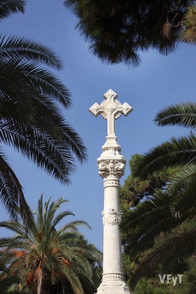 La "Cruz del cólera". Cementerio General de Valencia. Foto de Manolo Guallart.
