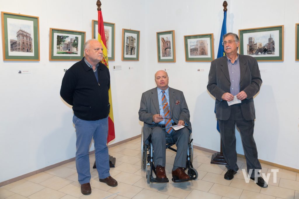 Rafael Solaz (izda), José Luis Lliso y Pedro Molero en la inauguración. Foto de Manolo Guallart.
