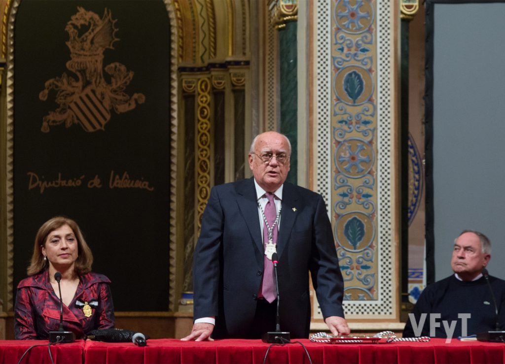 José Miguel López, presidente del altar del Carmen, en su intervención. Foto de Manolo Guallart.
