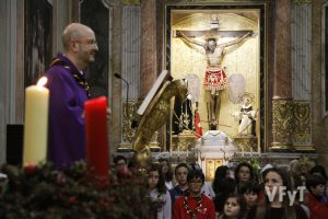 Con la presencia del Santísimo Cristo de la Fe de Paterna. Foto de Félix Perona.