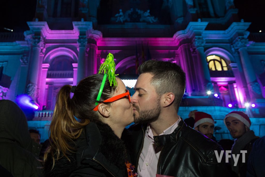  Nochevieja en la plaza del Ayuntamiento de Valencia. Foto de Manolo Guallart.