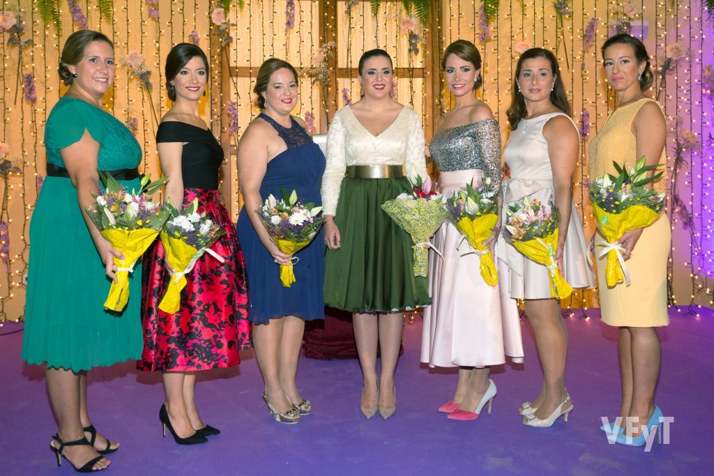 Noelia Durbán, Regina dels Jocs Florals 2017, con su Cort d´Amor.