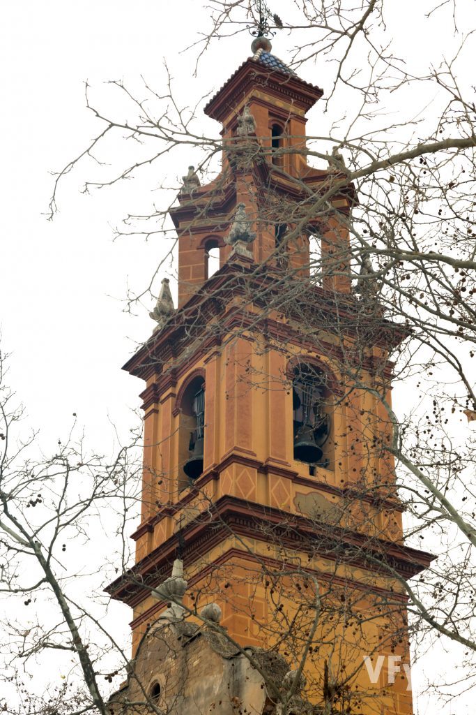 Torre campanario de la Parroquia Nuestra Señora de la Misericordia de Campanar. Foto de Manolo Guallart.