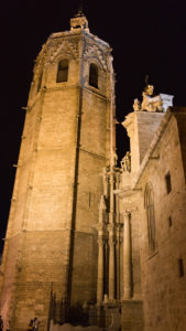 La torre del Micalet de la catedral de Valencia en la ruta 'Mitos y leyendas a la luna de Valencia'.