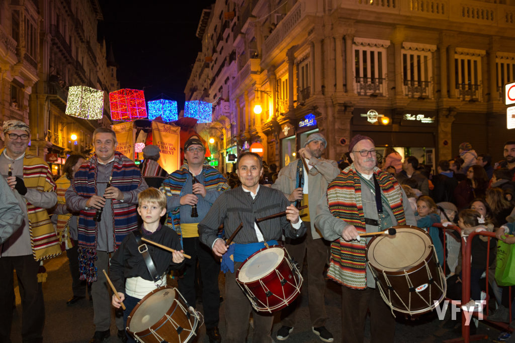 Música tradicional, con Tabal i dolçaina, en las fiestas valencianas. Foto de Manolo Guallart.
