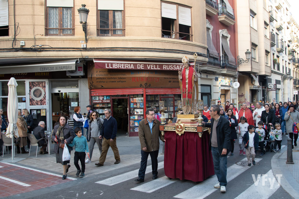 Procesión de San Blas por las calles del barrio de Ruzafa en Valencia. Foto: Manolo Guallart.