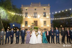 Las Obreras y Mayorales eclipsan Bétera en la presentación de las Fiestas de Agosto 2026