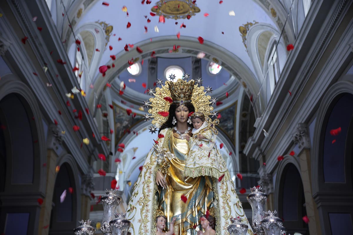 La Virgen de los Desamparados visita Albalat dels Tarongers
