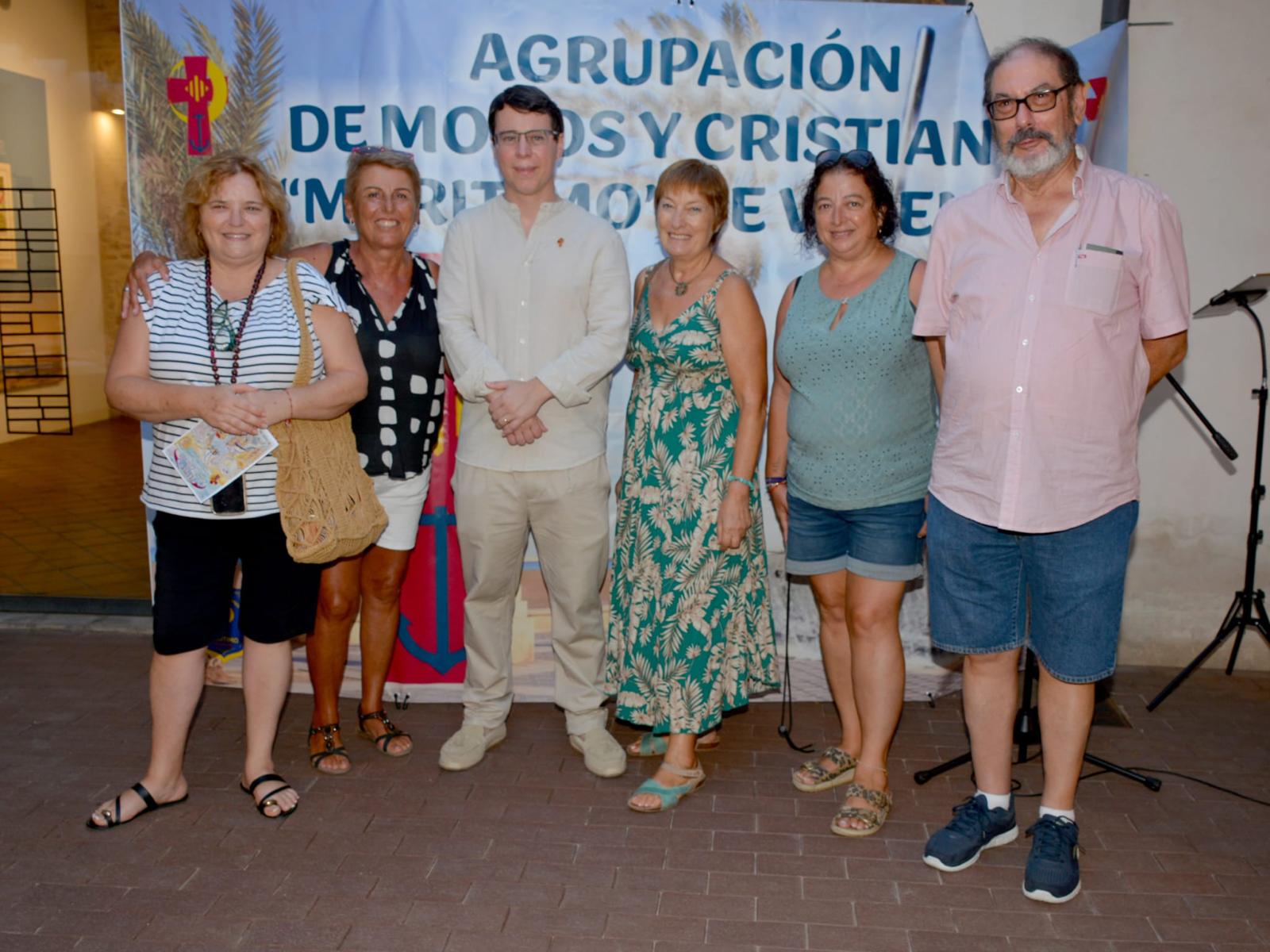Vino español de la Agrupación de Moros y Cristianos Marítimo Valencia