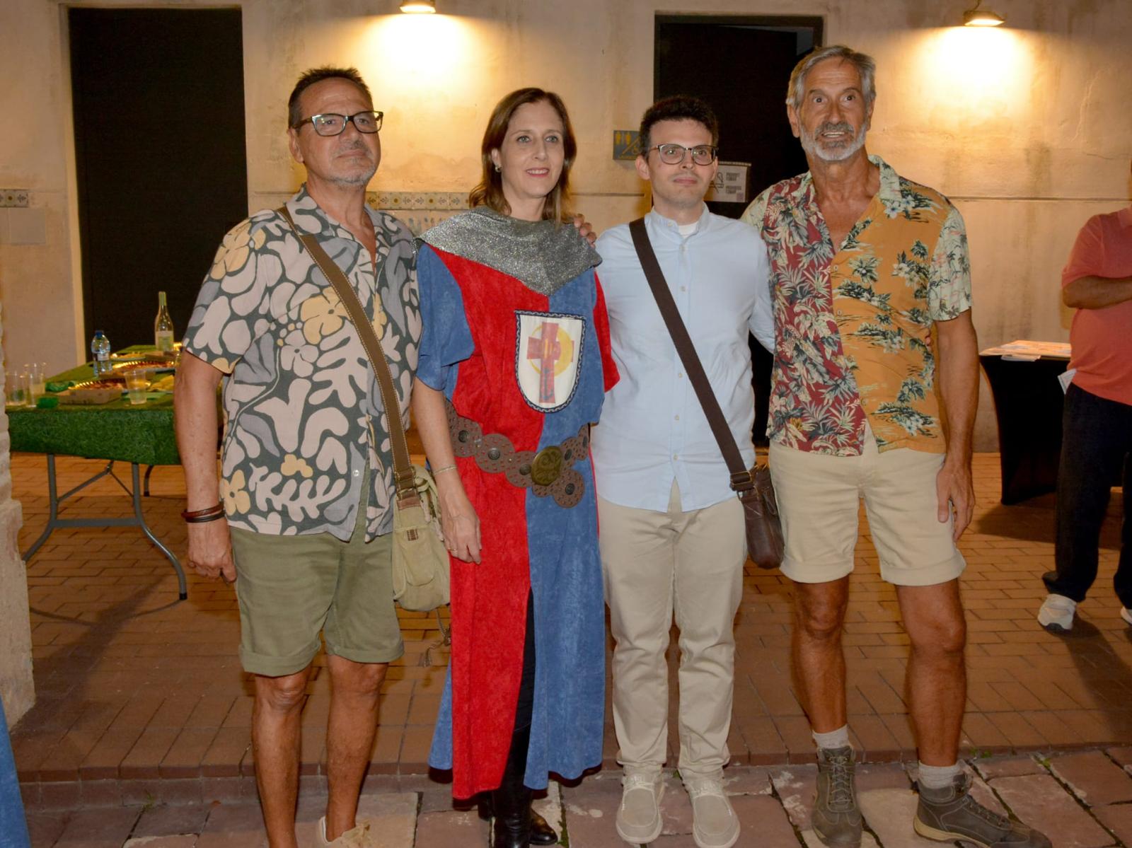 Vino español de la Agrupación de Moros y Cristianos Marítimo Valencia