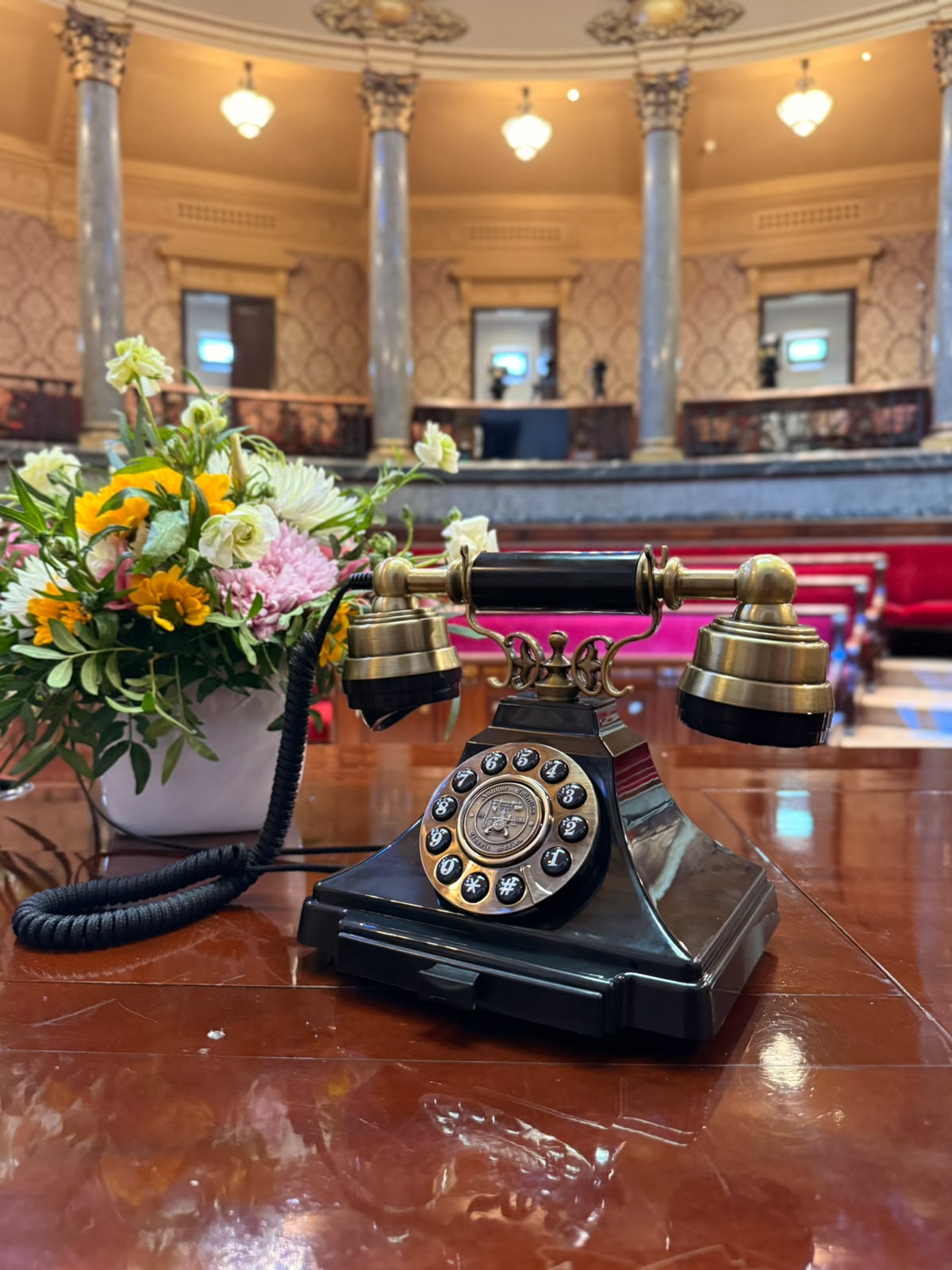 Telefonada a las Falleras Mayores de Valencia 2027