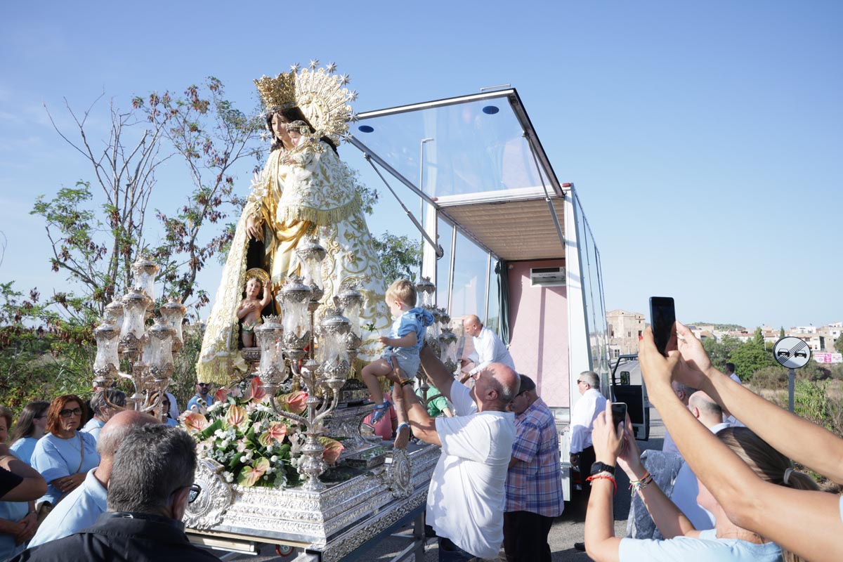 La Virgen de los Desamparados visita Albalat dels Tarongers