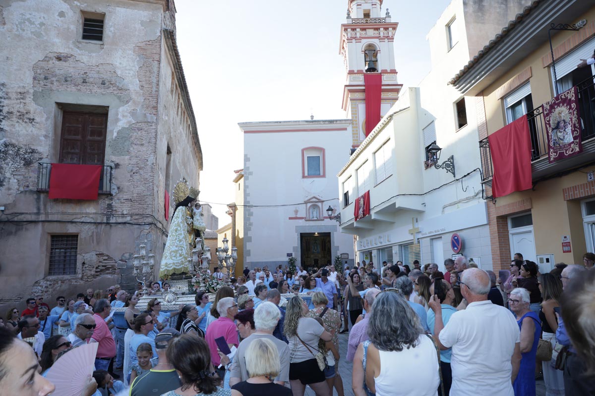 La Virgen de los Desamparados visita Albalat dels Tarongers