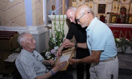 Entrega del Cirialot d'Or a Olegario Sales