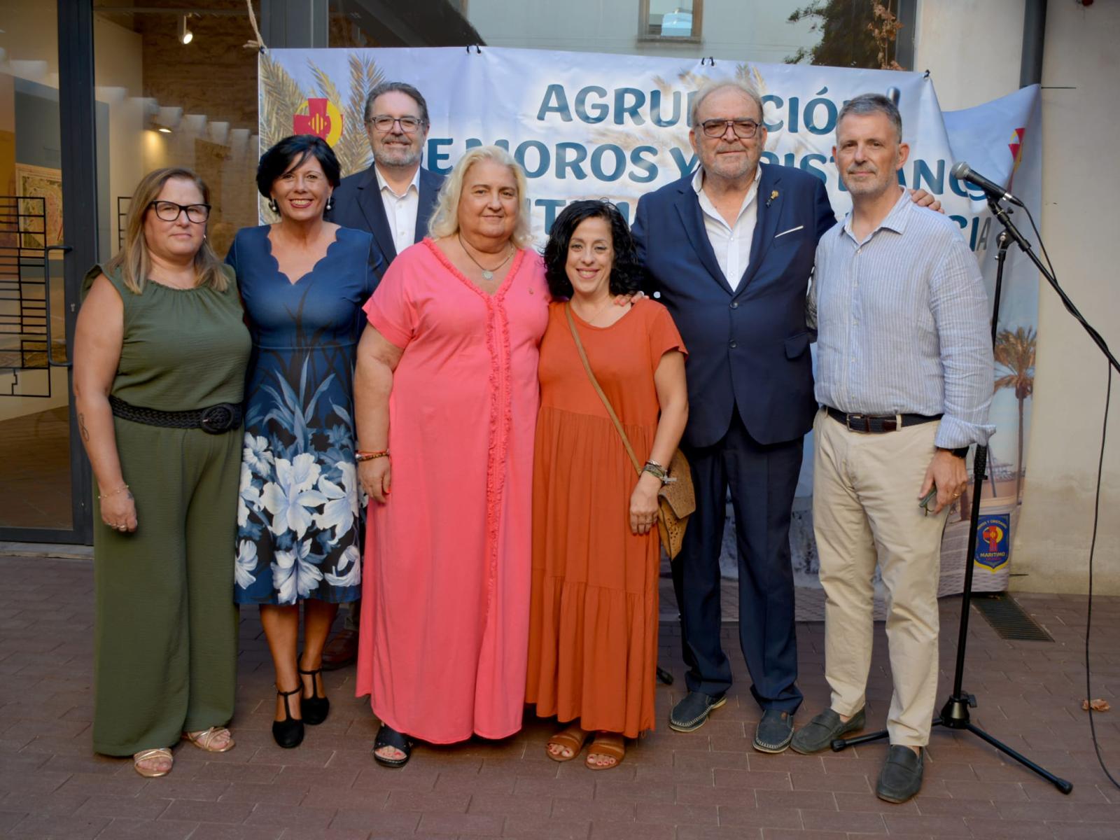 Vino español de la Agrupación de Moros y Cristianos Marítimo Valencia