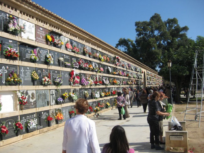 Cementerio del Cabanyal en Todos los Santos